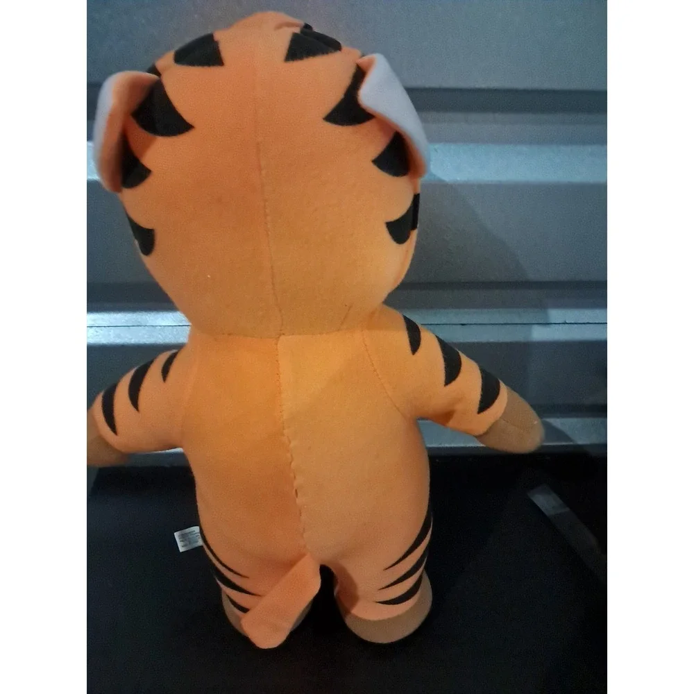 Tiger Stuffed Animal 17'' Teddy Bear Stuffy . Whinie The Pooh. Plush preLoved